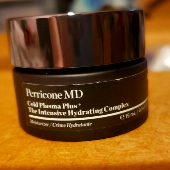 TRAVEL PERRICONE MD COLD PLASMA PLUS+ MOISTURIZER. - Picture 7 of 8